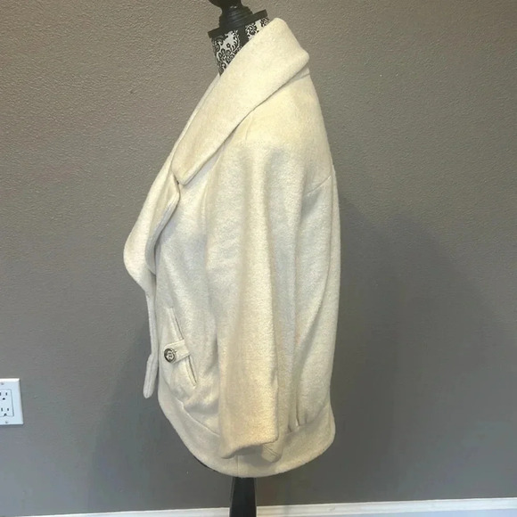 Bebe Women’s Linda Wool Blend Double Breasted Fully Lined Ivory Coat Size M - Picture 2 of 11
